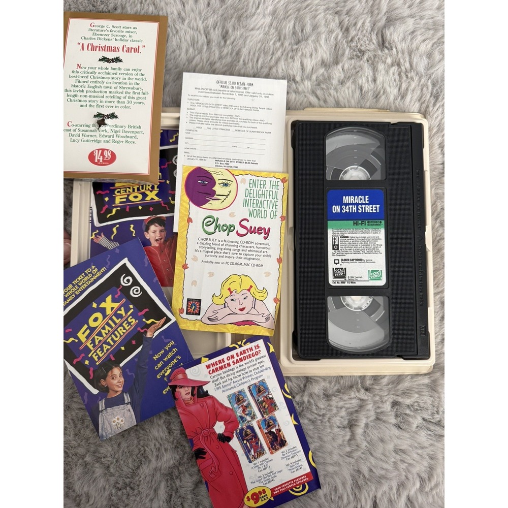 Miracle on 34th Street (VHS, 1995) Christmas Family Classic with Inserts